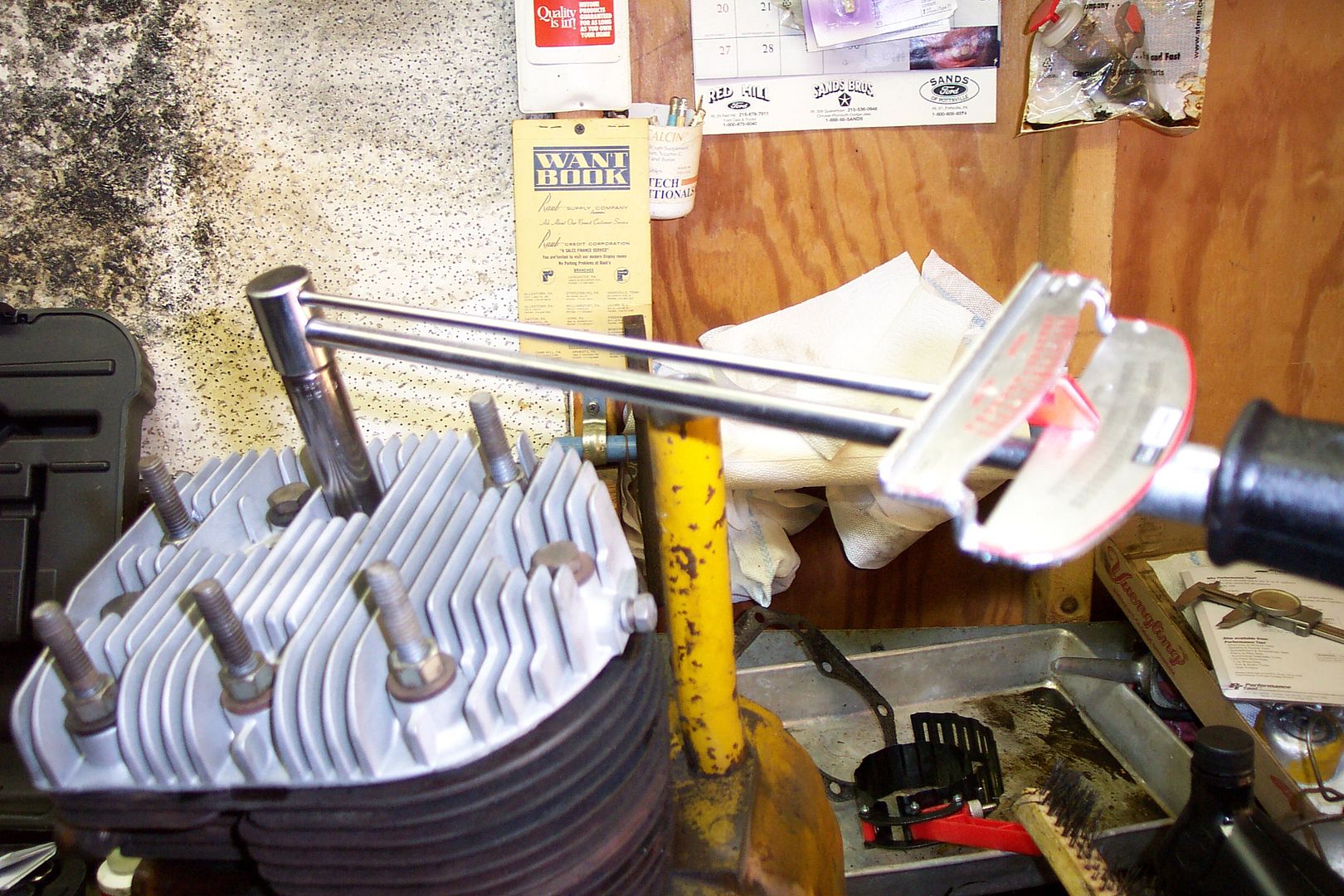 Cleaning & Resurfacing the Head and Pistons on a Kohler 301 Farmall Cub
